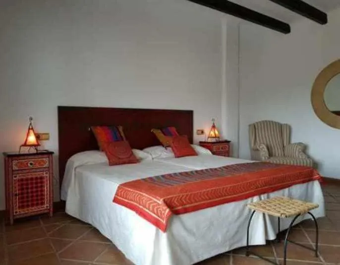 Hotel Maravedi Pitres