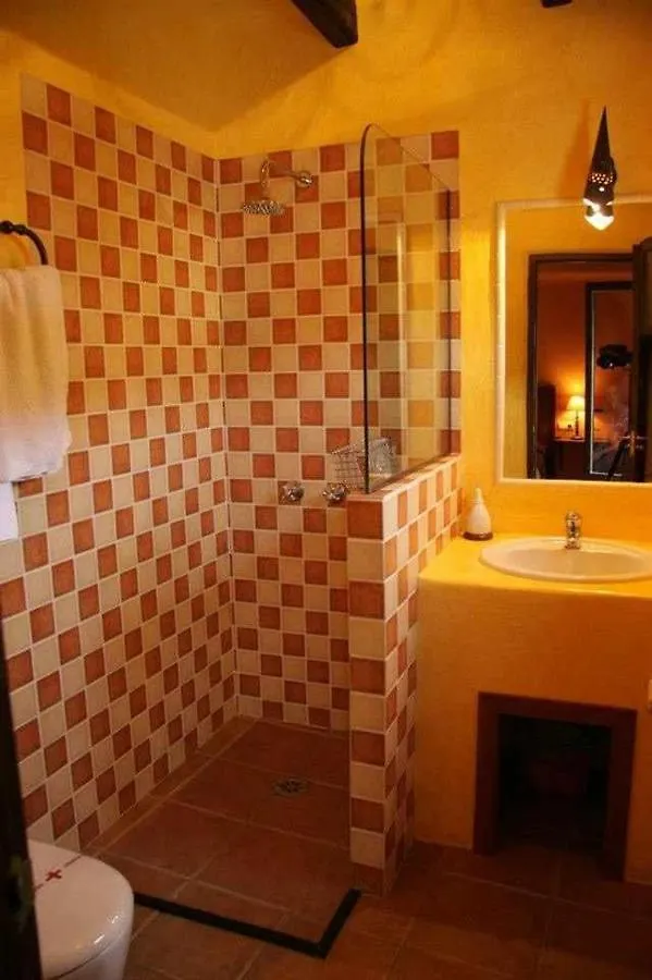 **  Hotel Maravedi Pitres Spain